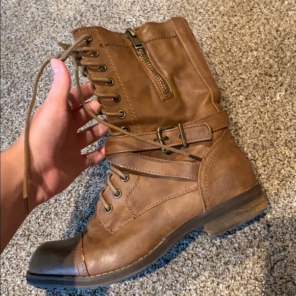 Brown combat boots - Picture 3 of 3